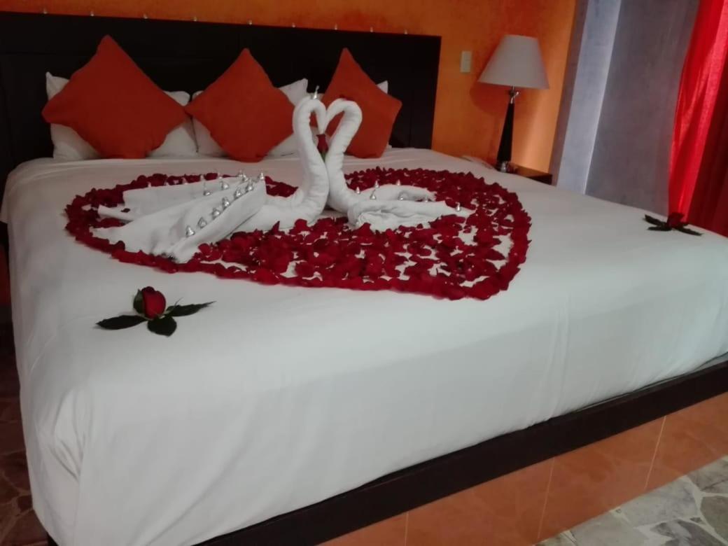 Hotel Maria Eugenia Тустла-Ґутьєррес Екстер'єр фото